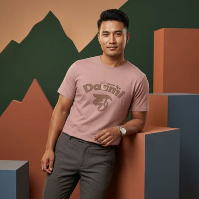 Daami cha Unisex Round Neck T-Shirt